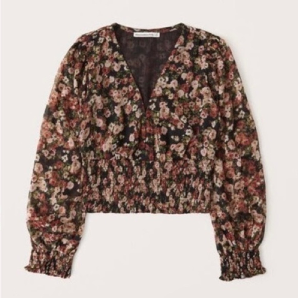 Abercrombie & Fitch Floral Long Sleeve Smocked Waist Top 💕
